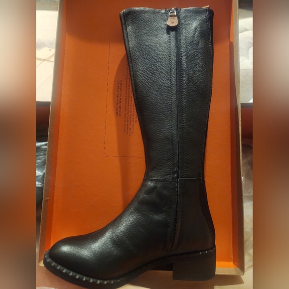 BNIB Kenneth Cole Blake Pebbled Leather Boots - Sz 5.5 - Picture 5 of 6